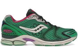 Saucony ProGrid Triumph 4 x Uptown — Green / Cream